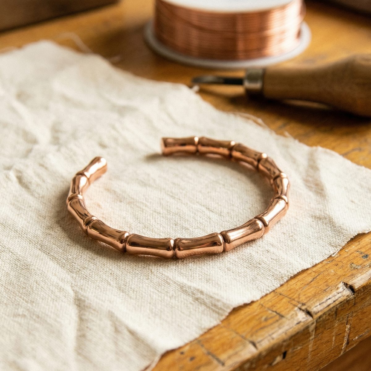 Pulseira de Cobre de Nancy's Grove