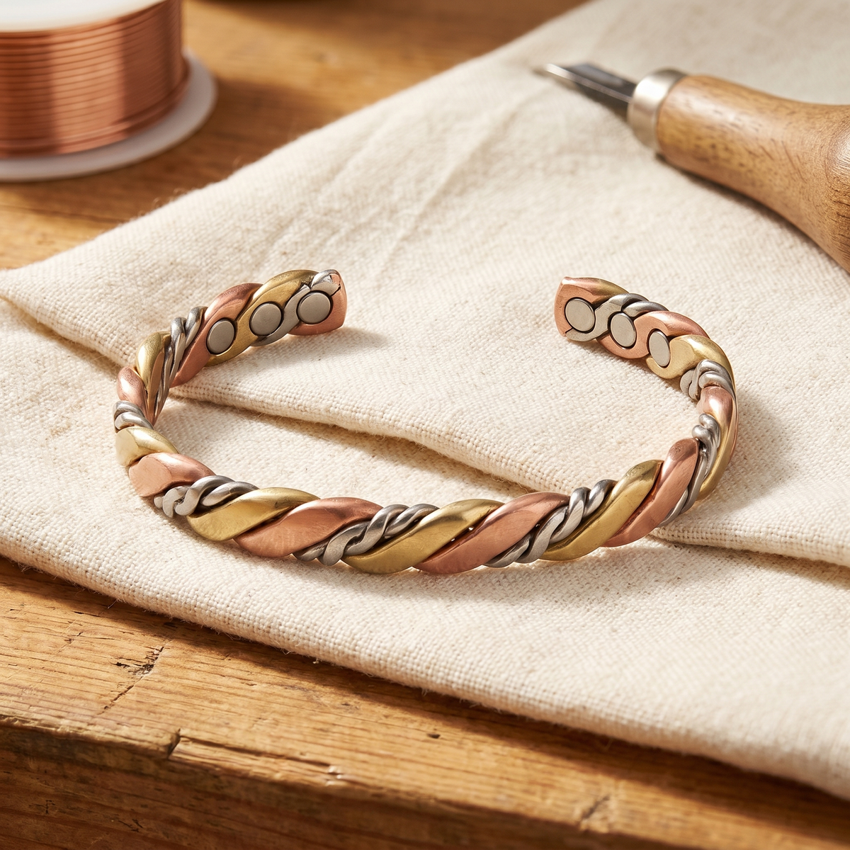 Pulseira de Cobre com Pedra da Nancy