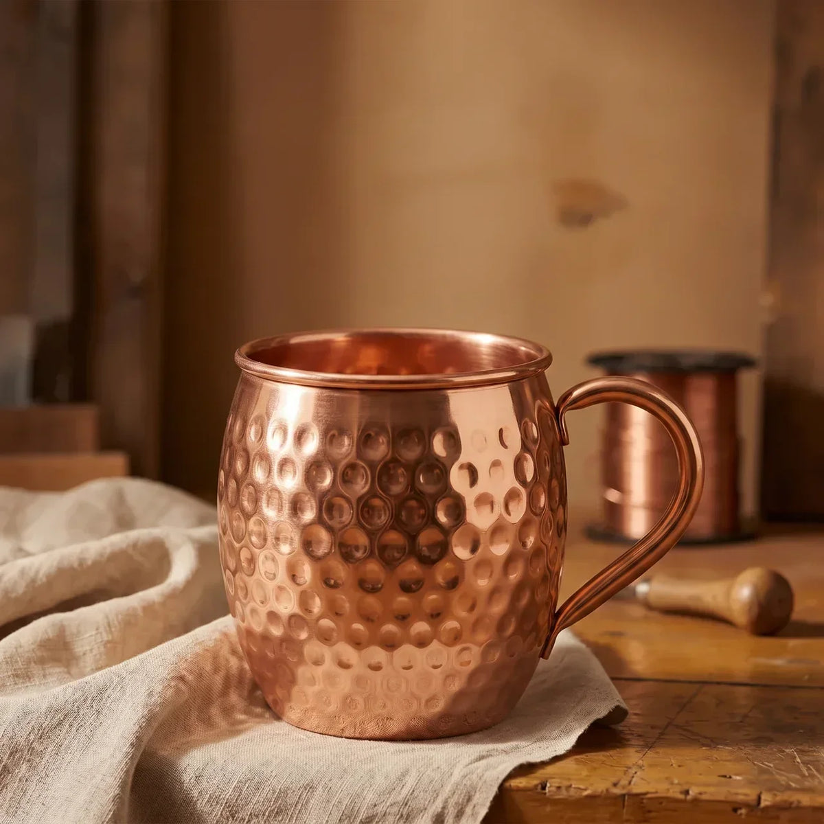 Caneca de Cobre Puro Martelada à Mão da Nancy com Tampa